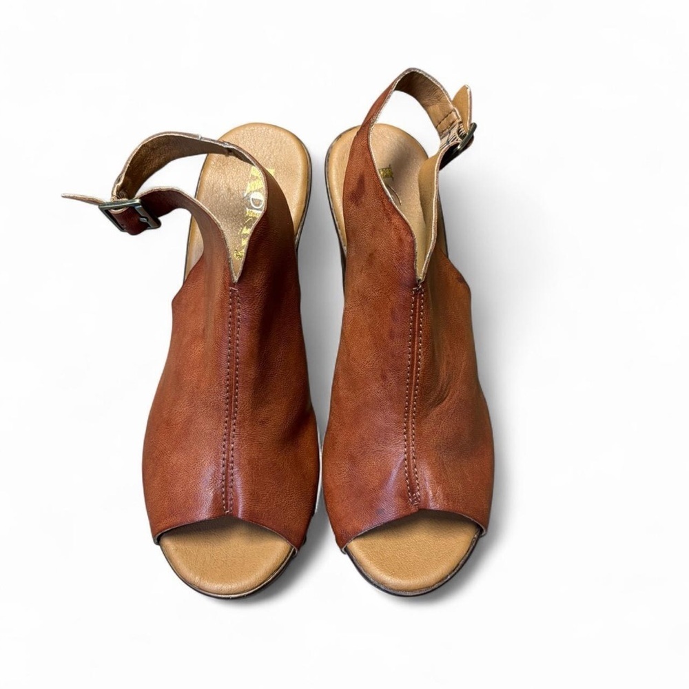 Korks Arden Platform Block Heel Slingback Peep Toe Stud Faux Leather Sandals 8 - Picture 2 of 14
